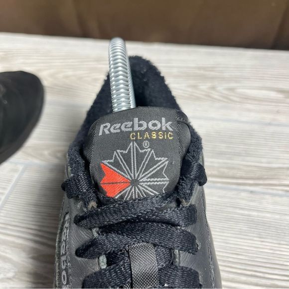 Reebok Classic Black Low Top Sneaker Shoe Womens Size 8.5 - Picture 5 of 11